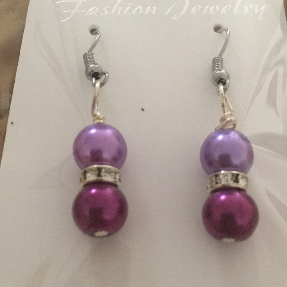 Fish hook earrings purple contrast faux pearl bead